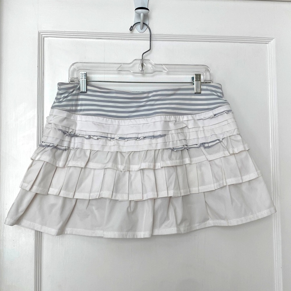 Lululemon white run/tennis Skort